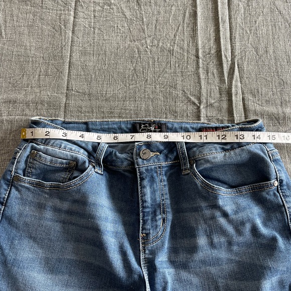 Earl jeans size 8 - Picture 4 of 4